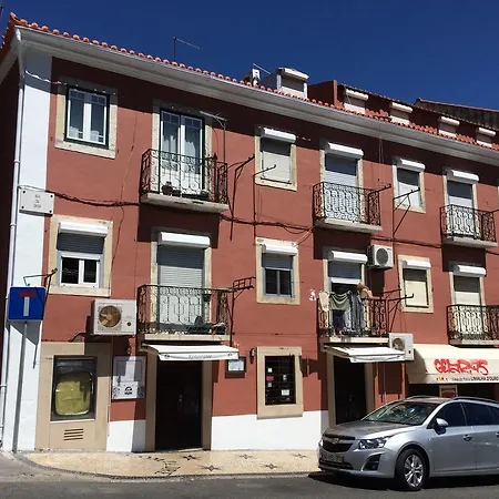 Martires Da Patria アパート リスボン